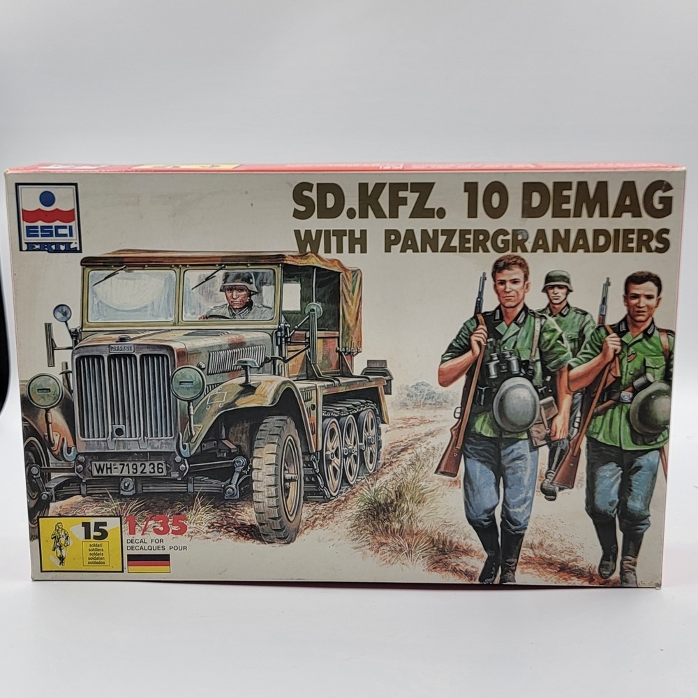 ESCI ERTL Sd.Kfz. 10 Demag Half Track 1:35 Model Kit 5027 Panzergrenadiers